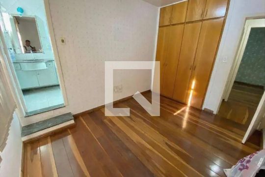 Casa à venda com 4 quartos, 250m² em Santa Monica, Belo Horizonte