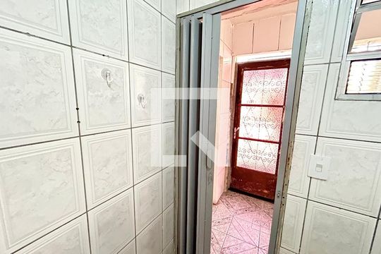 Banheiro de casa à venda com 1 quarto, 40m² em Vila Rosalia, Guarulhos