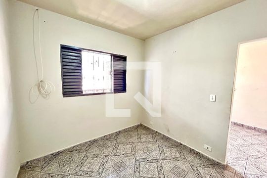 Quarto de casa à venda com 1 quarto, 40m² em Vila Rosalia, Guarulhos