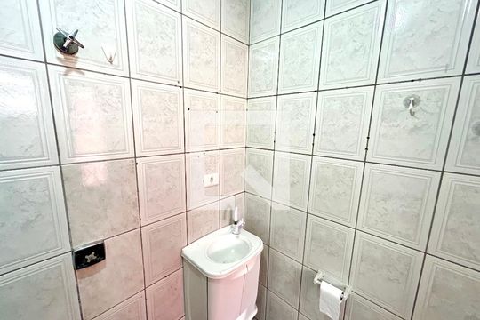 Banheiro de casa à venda com 1 quarto, 40m² em Vila Rosalia, Guarulhos