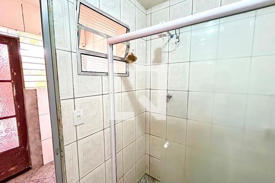 Banheiro de casa à venda com 1 quarto, 40m² em Vila Rosalia, Guarulhos