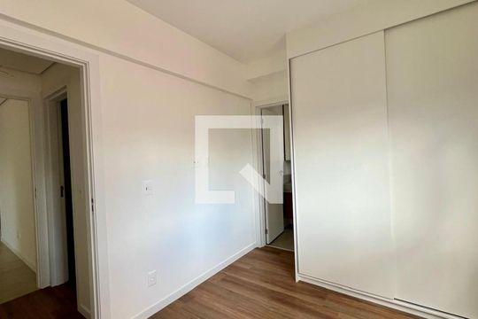 quarto  de apartamento para alugar com 2 quartos, 128m² em Santo Antônio, Belo Horizonte