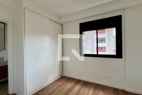 quarto  de apartamento para alugar com 2 quartos, 128m² em Santo Antônio, Belo Horizonte