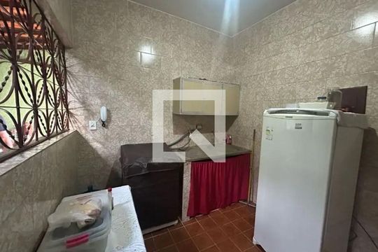 Casa para alugar com 3 quartos, 285m² em Nacional, Contagem