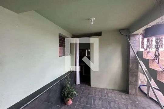 Casa para alugar com 3 quartos, 285m² em Nacional, Contagem
