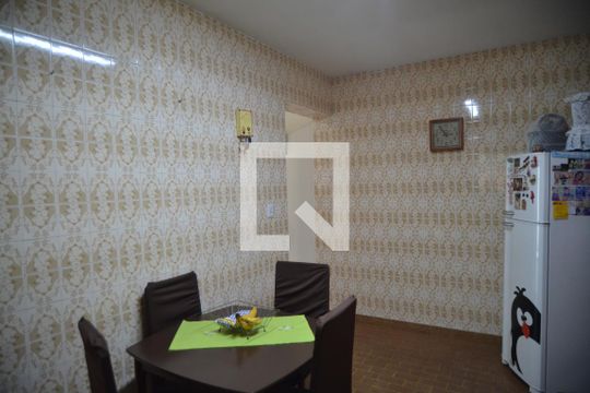 Cozinha de casa à venda com 2 quartos, 350m² em Vila Guiomar, Santo André