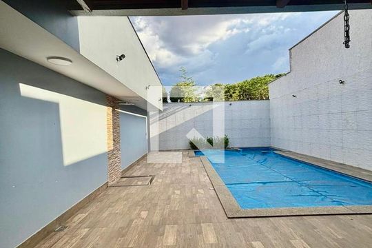 Área externa de casa à venda com 3 quartos, 420m² em Jardim Atlantico, Goiânia