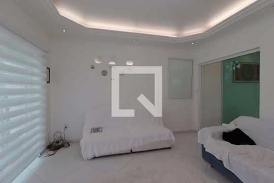 Sala de casa à venda com 2 quartos, 250m² em Vila Valparaíso, Santo André