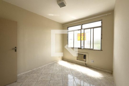 Quarto 1 de apartamento para alugar com 2 quartos, 71m² em Irajá, Rio de Janeiro