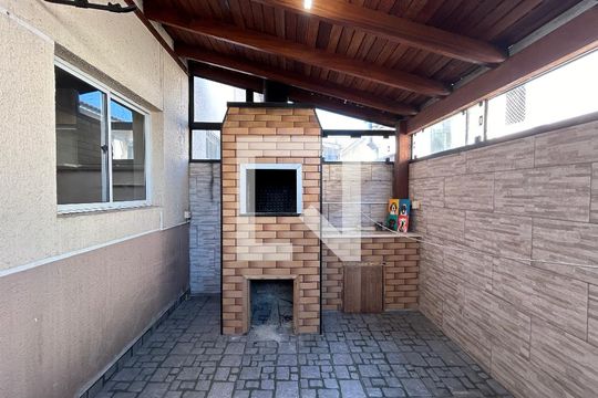 Pátio de casa para alugar com 2 quartos, 85m² em Canudos, Novo Hamburgo