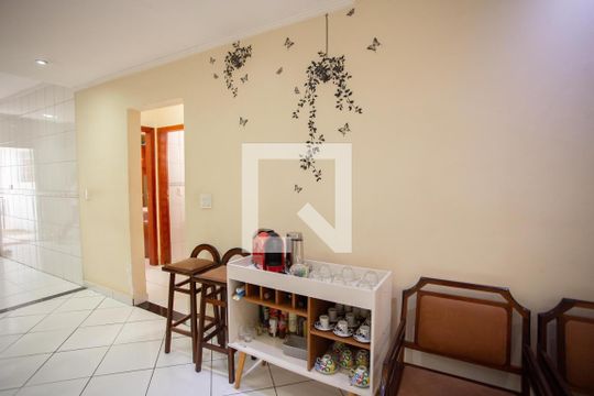 SALA de casa à venda com 3 quartos, 300m² em Sítio do Morro, São Paulo