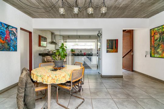 Sala 1 de casa à venda com 4 quartos, 330m² em Santa Lúcia, Belo Horizonte