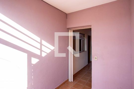 Hall de casa à venda com 3 quartos, 190m² em Campanário, Diadema
