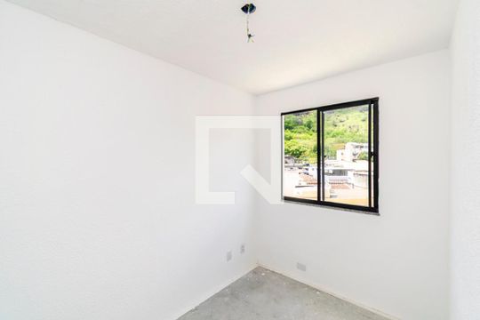 Quarto 2 de apartamento à venda com 2 quartos, 42m² em Vila Kosmos, Rio de Janeiro