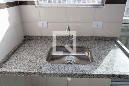 Sala/Cozinha de apartamento para alugar com 1 quarto, 36m² em Vila Clara, São Paulo