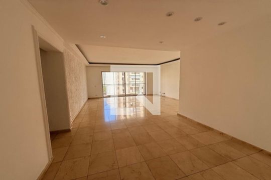 Apartamento para alugar com 4 quartos, 180m² em Moema, São Paulo