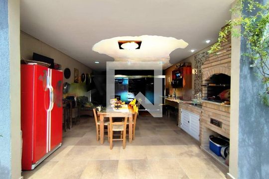 Casa à venda com 3 quartos, 218m² em Tatuapé, São Paulo