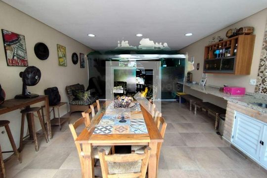 Casa à venda com 3 quartos, 218m² em Tatuapé, São Paulo