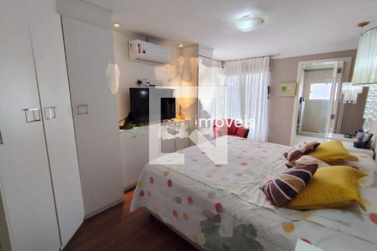 Casa à venda com 3 quartos, 218m² em Tatuapé, São Paulo