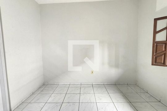 Quarto de casa para alugar com 1 quarto, 33m² em Cidade Nova, Salvador
