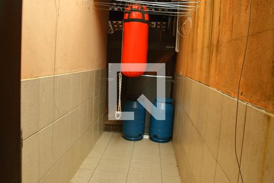 Área de Serviço de casa de condomínio à venda com 3 quartos, 130m² em Jardim das Quatro Marias, São Bernardo do Campo