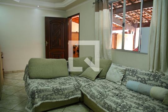 Sala de casa de condomínio à venda com 3 quartos, 130m² em Jardim das Quatro Marias, São Bernardo do Campo