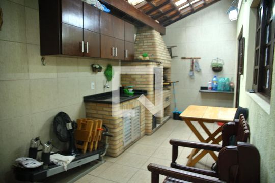 Casa de Condomínio à venda com 3 quartos, 130m² em Jardim das Quatro Marias, São Bernardo do Campo