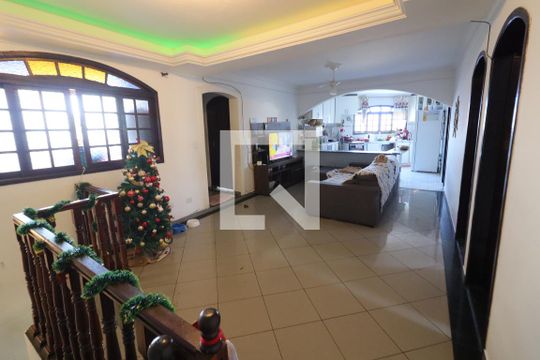 Sala de casa à venda com 5 quartos, 300m² em Novo Osasco, Osasco