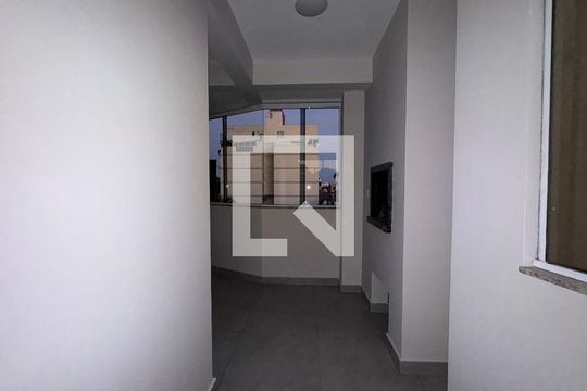 Apartamento para alugar com 2 quartos, 100m² em Scharlau, São Leopoldo