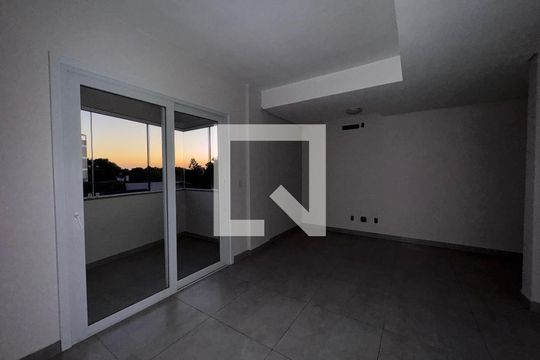 Apartamento para alugar com 2 quartos, 100m² em Scharlau, São Leopoldo