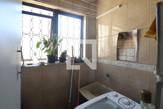 Cozinha e Área de Serviço de apartamento para alugar com 2 quartos, 52m² em Centro, Canoas