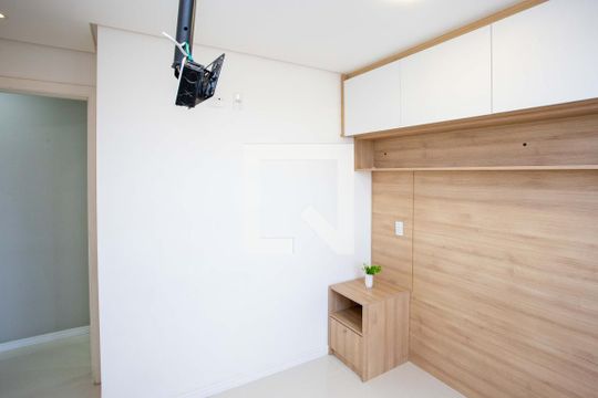 Quarto 2 de apartamento à venda com 2 quartos, 42m² em Campanário, Diadema