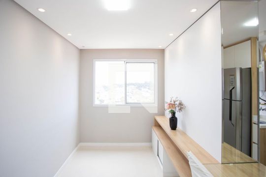 Sala de apartamento à venda com 2 quartos, 42m² em Campanário, Diadema