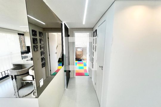 Corredor de apartamento à venda com 2 quartos, 47m² em Parque Mandaqui, São Paulo
