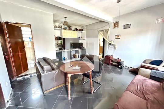 Sala de casa para alugar com 3 quartos, 150m² em Jardim Santa Francisca, Guarulhos