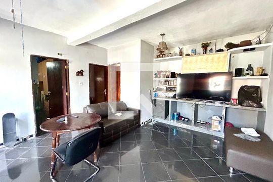 Sala de casa para alugar com 3 quartos, 150m² em Jardim Santa Francisca, Guarulhos
