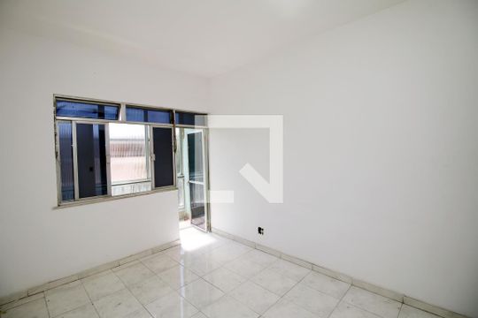 Sala de apartamento à venda com 2 quartos, 60m² em Irajá, Rio de Janeiro