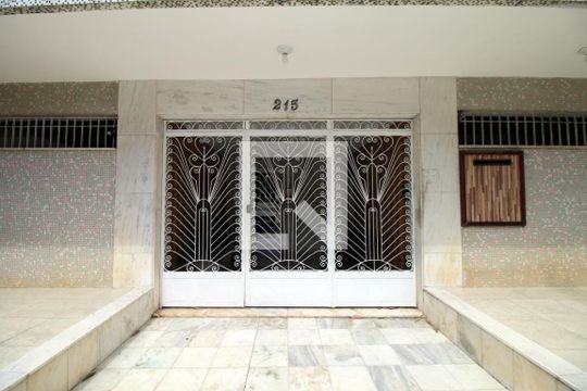 Fachada e portaria de apartamento à venda com 2 quartos, 60m² em Irajá, Rio de Janeiro