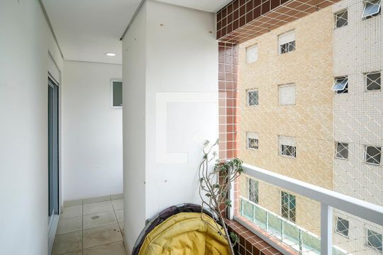 Varanda das suítes 2 e 3 de apartamento para alugar com 3 quartos, 160m² em Centro, São Caetano do Sul