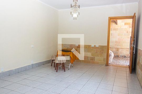 Sala 1 de casa à venda com 3 quartos, 220m² em Vila Gea, São Paulo