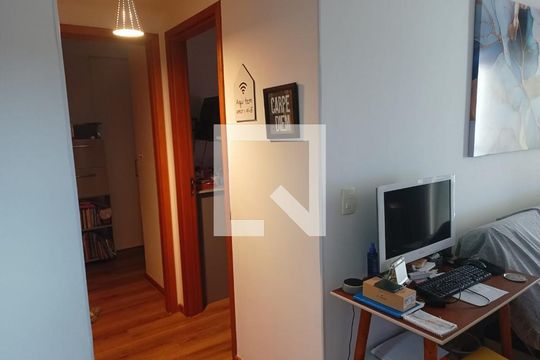 Sala de apartamento à venda com 2 quartos, 60m² em Badu, Niterói