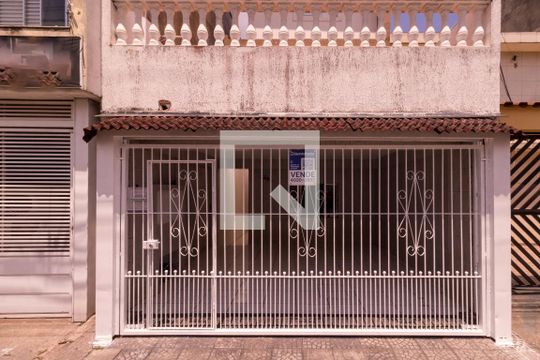 Fachada de casa à venda com 3 quartos, 170m² em Vila Industrial, São Paulo