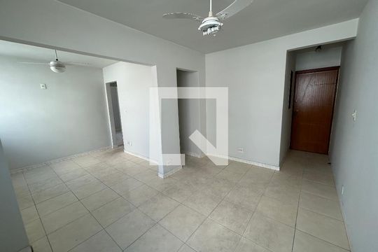 Sala de apartamento para alugar com 2 quartos, 60m² em Todos Os Santos, Rio de Janeiro