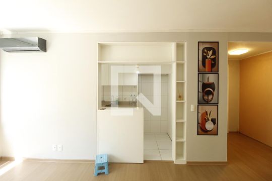 Sala de apartamento à venda com 3 quartos, 74m² em Bom Jesus, Porto Alegre
