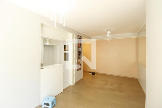 Sala de apartamento à venda com 3 quartos, 74m² em Bom Jesus, Porto Alegre