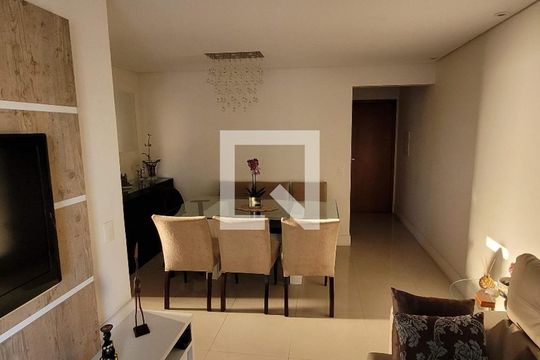 Sala de apartamento à venda com 2 quartos, 67m² em Vila Azevedo, São Paulo