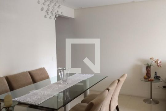 Sala de apartamento à venda com 2 quartos, 67m² em Vila Azevedo, São Paulo