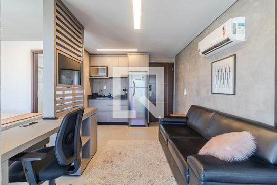 Studio de kitnet/studio para alugar com 1 quarto, 30m² em Pinheiros, São Paulo
