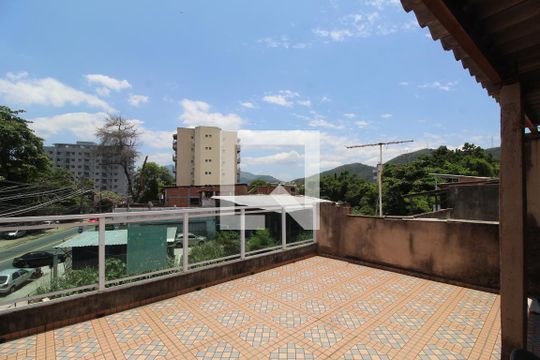 Terraço de casa para alugar com 2 quartos, 120m² em Taquara, Rio de Janeiro