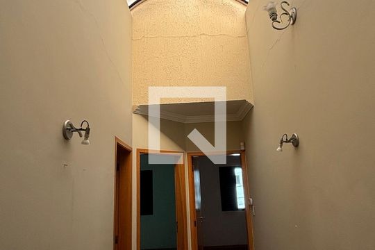 Corredor de casa à venda com 5 quartos, 343m² em Vila Marina, Santo André